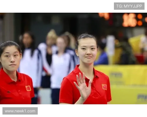 张常宁居然在休息日逛奢侈品店，完全不像拼命三郎那种活法啊！