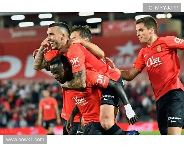 维拉蒂与若昂·穆蒂尼奥中场控球节奏分化与体系偏向