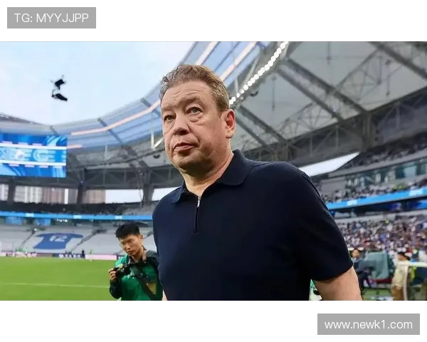 上海申花动荡内幕：战术混乱与高层分歧加剧，昔日豪门恐跌出争冠行列！