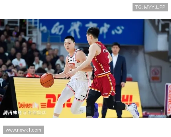 篮球比赛中的五秒违例到底是怎么判定的？